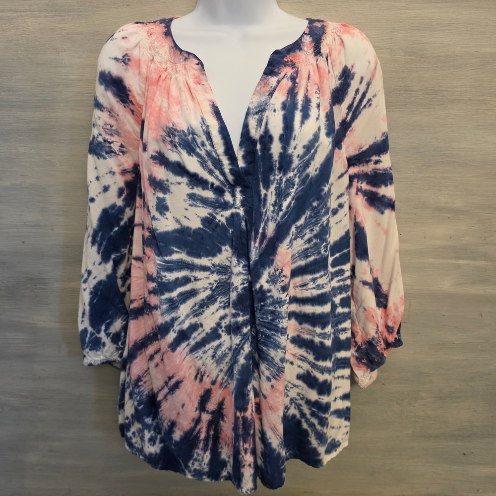 Crown & Ivy Multicolor Tie Dye Split‎ Collar Vneck Tunic Blouse Size 1X GC